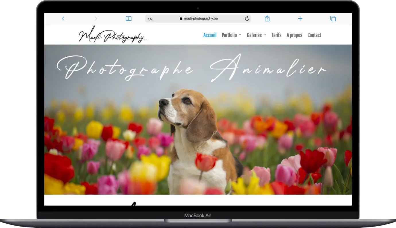 Les pages du site Madi Photography sur ordinateur portable